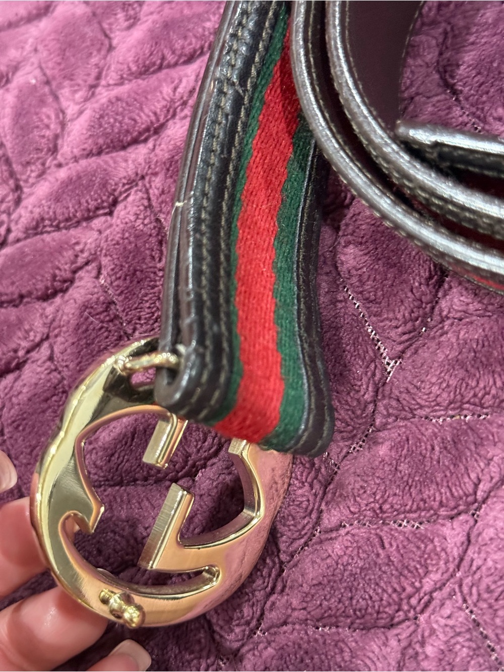 Gucci Green and Red Web Stripe Belt with Gold Double G Buckle - Picture 2 of 4